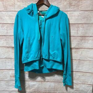 Lululemon zip front hooded jacket blue size 8 thumb holes